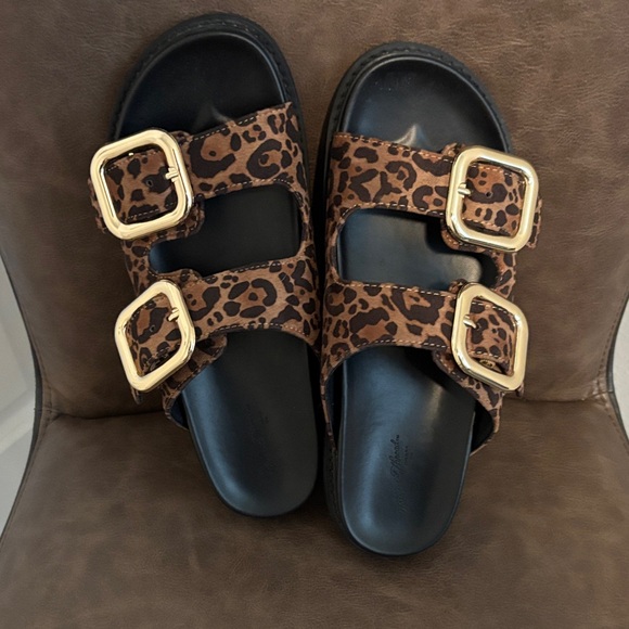 Universal Thread Leopard Print Sandals with Gold Buckles - Picture 2 of 3